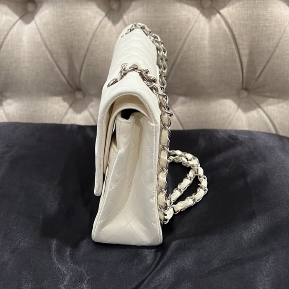 Chanel White Medium SHW Double Classic Flap in Lambskin - Picture 3 of 17